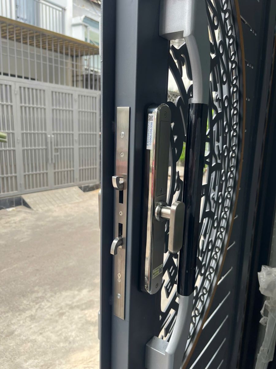 KHÓA VÂN TAY CHO CỬA LÙA , CỬA KÉO XẾP LAFFER XF19