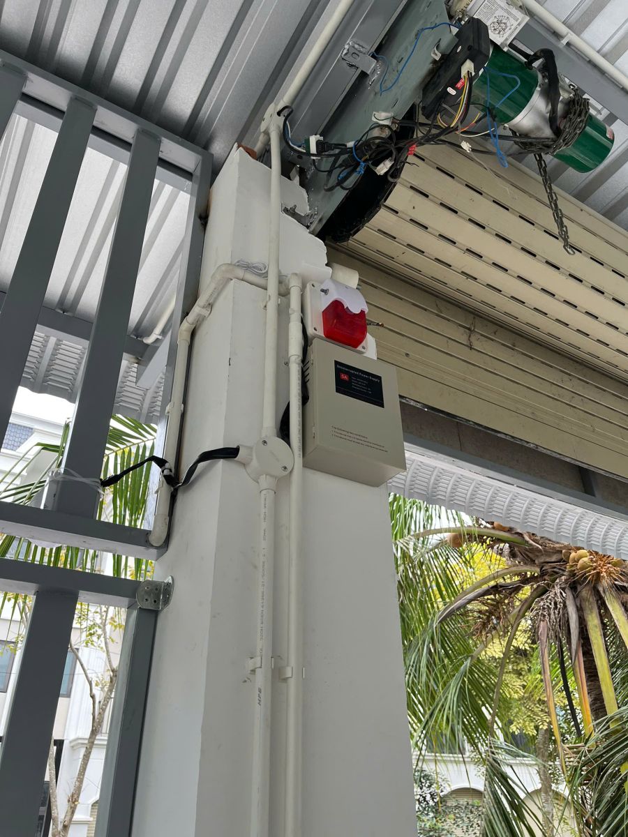 Lắp đặt khóa vân tay cho CHDV tại Tân An