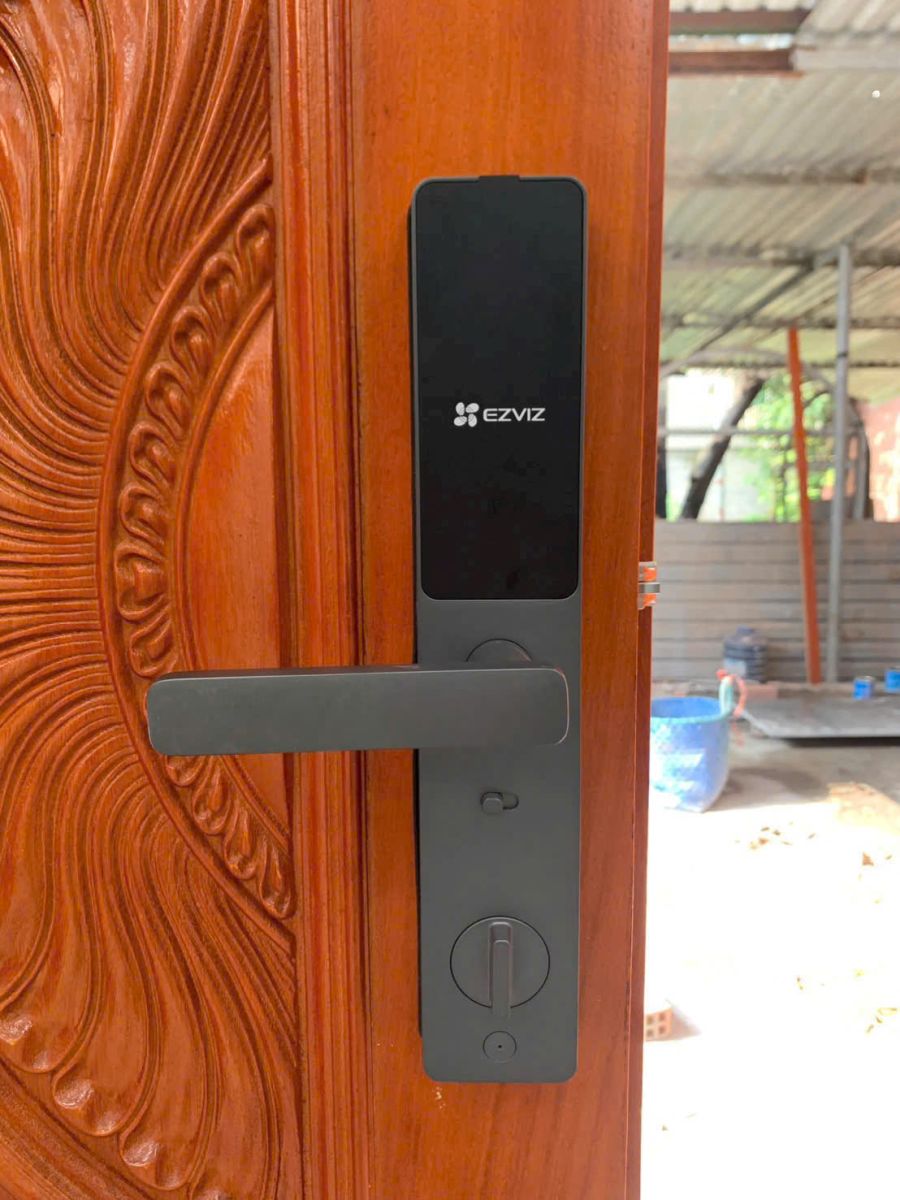 Khóa vân tay cửa gỗ EZVIZ DL05