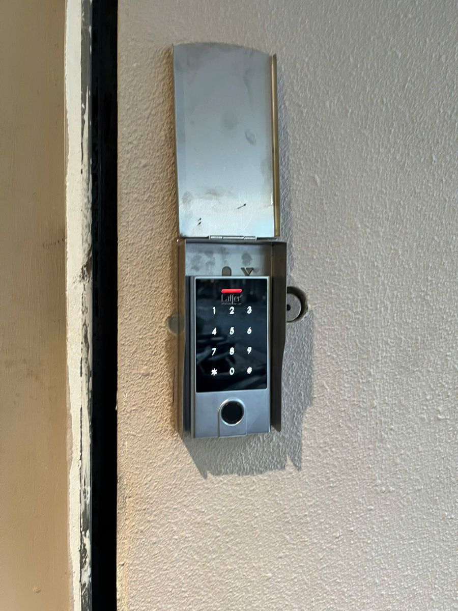 Bộ đọc vân tay cao cấp cho nhà trọ Laffer HF500