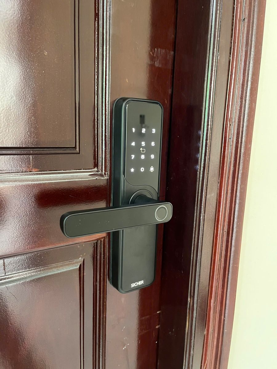 Khóa vân tay cao cấp cửa phòng giá rẻ SICHER F1